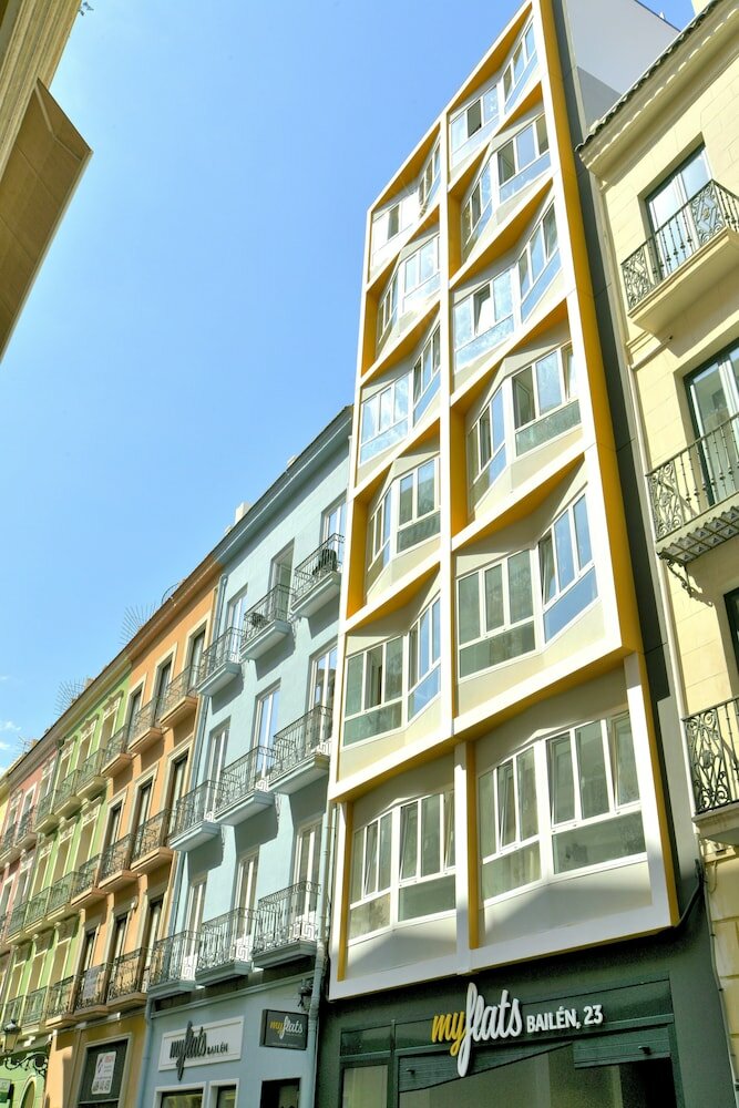 Фото MyFlats Luxury Downtown