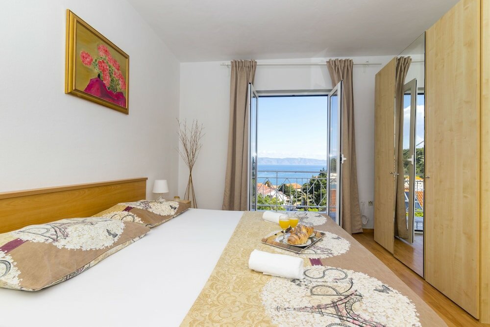 Фото Apartments and Room Caric