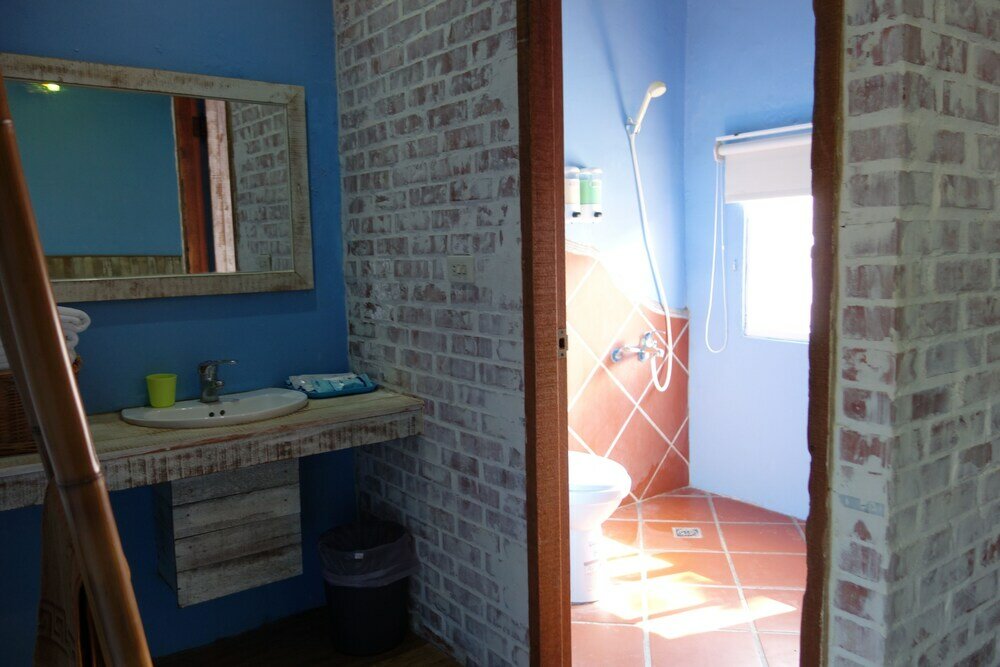 Фото Edge of Doggie Moon