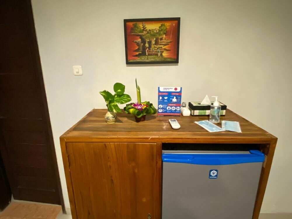 Фото Suwardika Homestay and Dormitory - Hostel