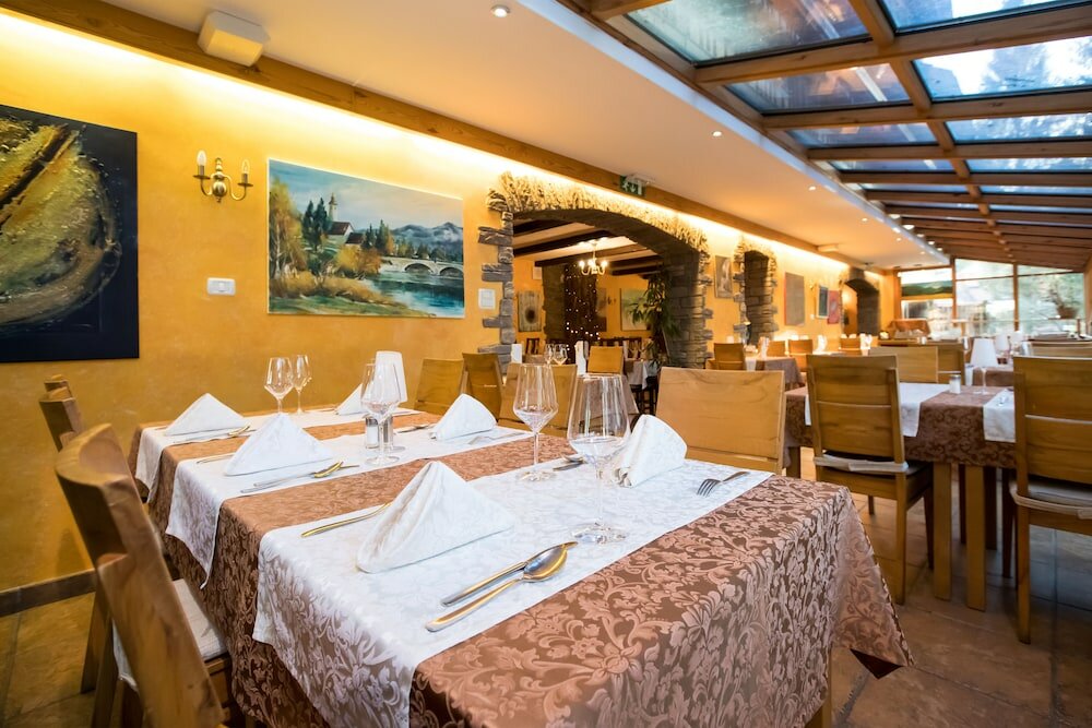 Фото Hotel Kristal