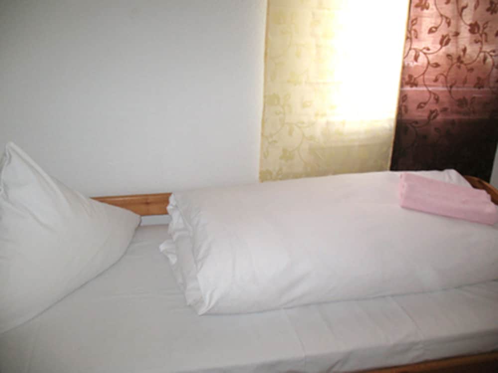 Фото Haus am Cannstatter Wasen