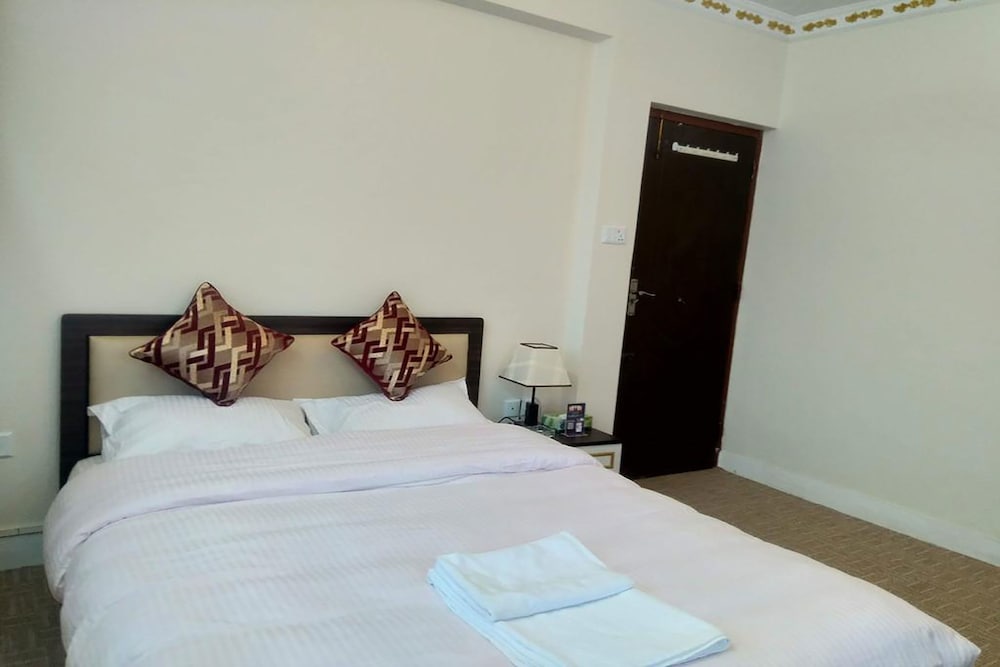 Фото Hidden Leaf Bed and Breakfast