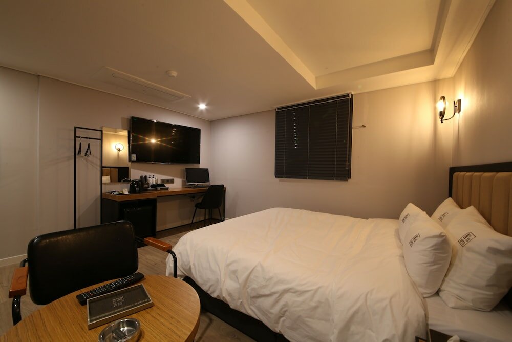 Фото Hotel № 25 Seomyeon Ilbeonga