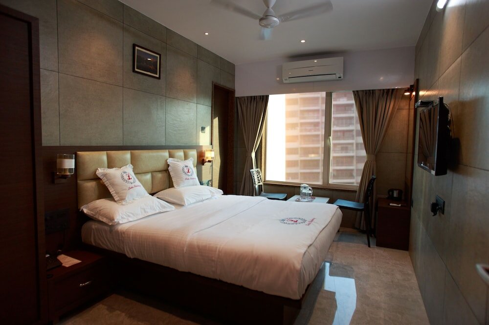 Фото Hotel Leela