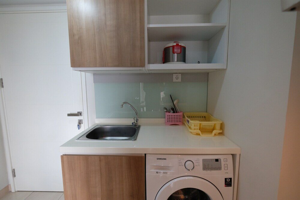 Фото Modern Look Studio At Springlake Summarecon Bekasi Apartment