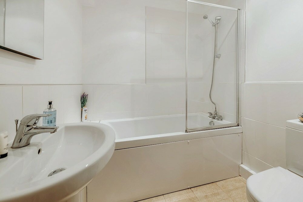 Фото Douglas House