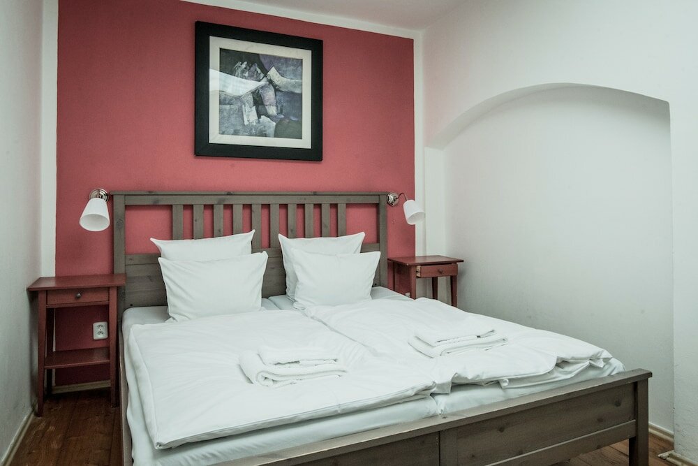 Фото Charles Bridge Hostel & Apartments