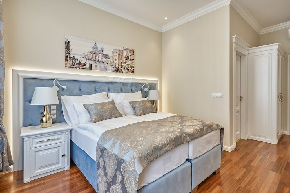 Фото Golden Key Boutique Hotel