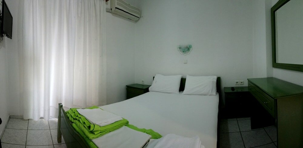 Фото Chrissi Ammoudia