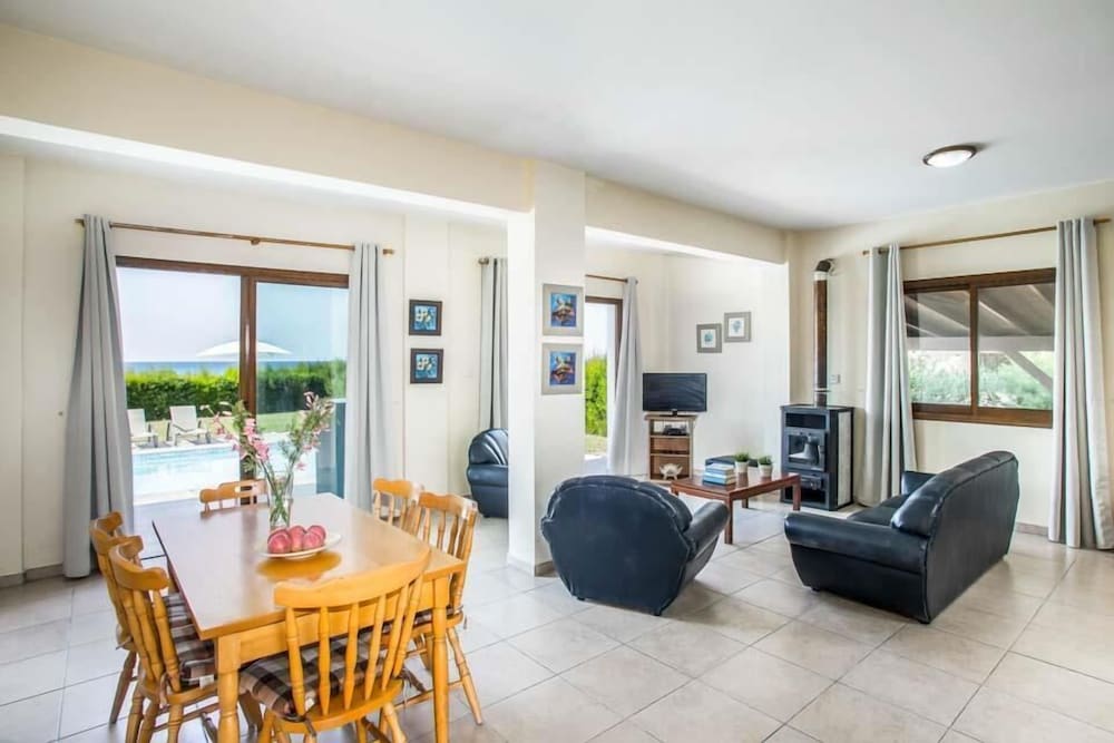 Фото Villa Dimitris Blue Bay