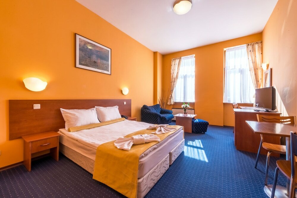 Фото отеля 3