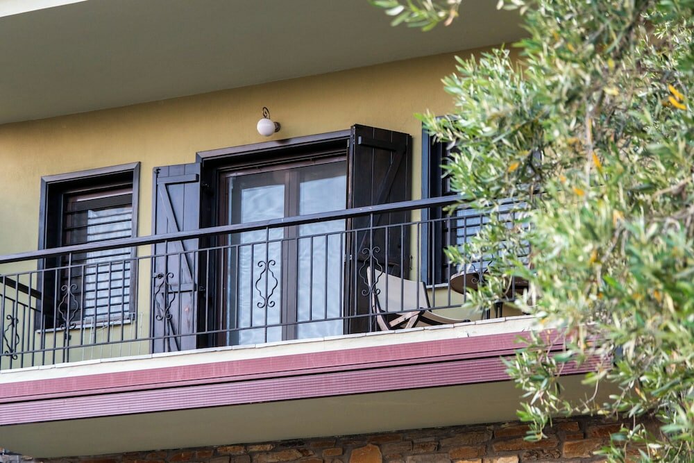 Фото Oreiades Parthenon