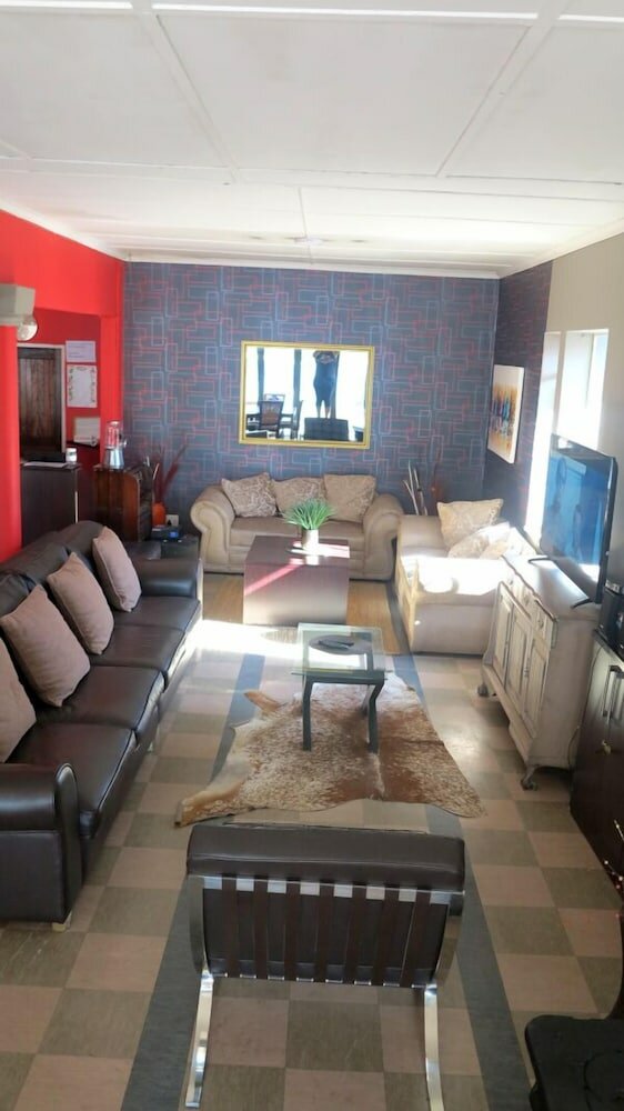 Фото Umgwezi Lodge And Backpackers