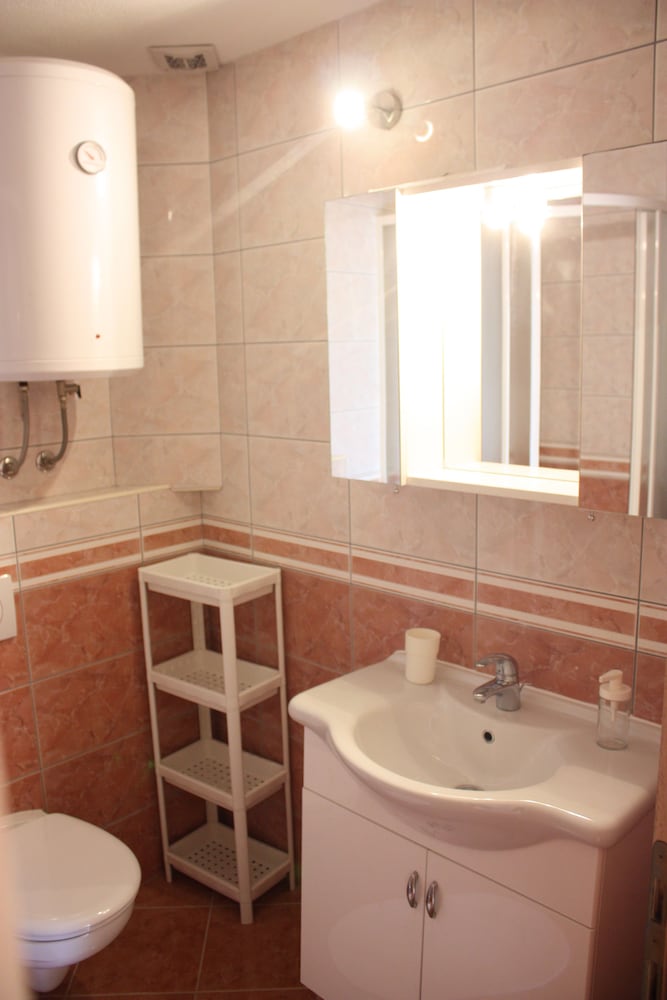 Фото Apartments Miki Pag