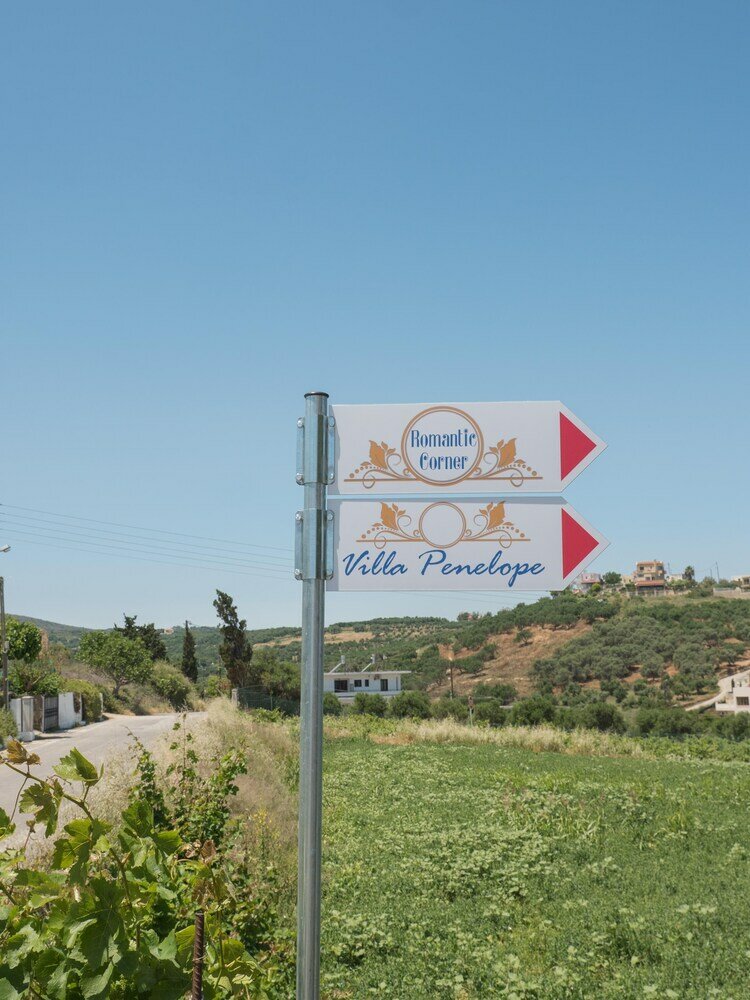 Фото Romantic Corner Maisonettes