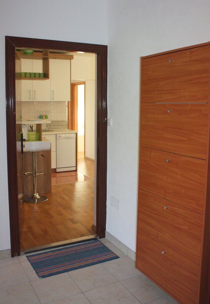 Фото Apartments Miki Pag