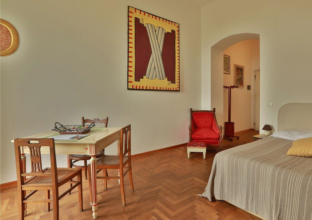 Фото Amazing Sea View in Historic Building