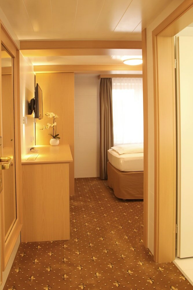 Фото Hotel & Restaurant Bei Baki