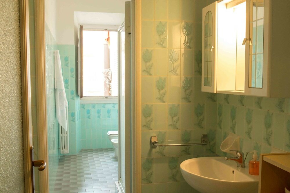 Фото Spacious 4bd Apt Near the Duomo