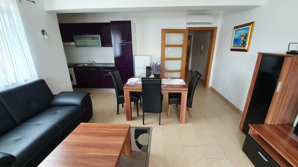 Фото Goga apartments