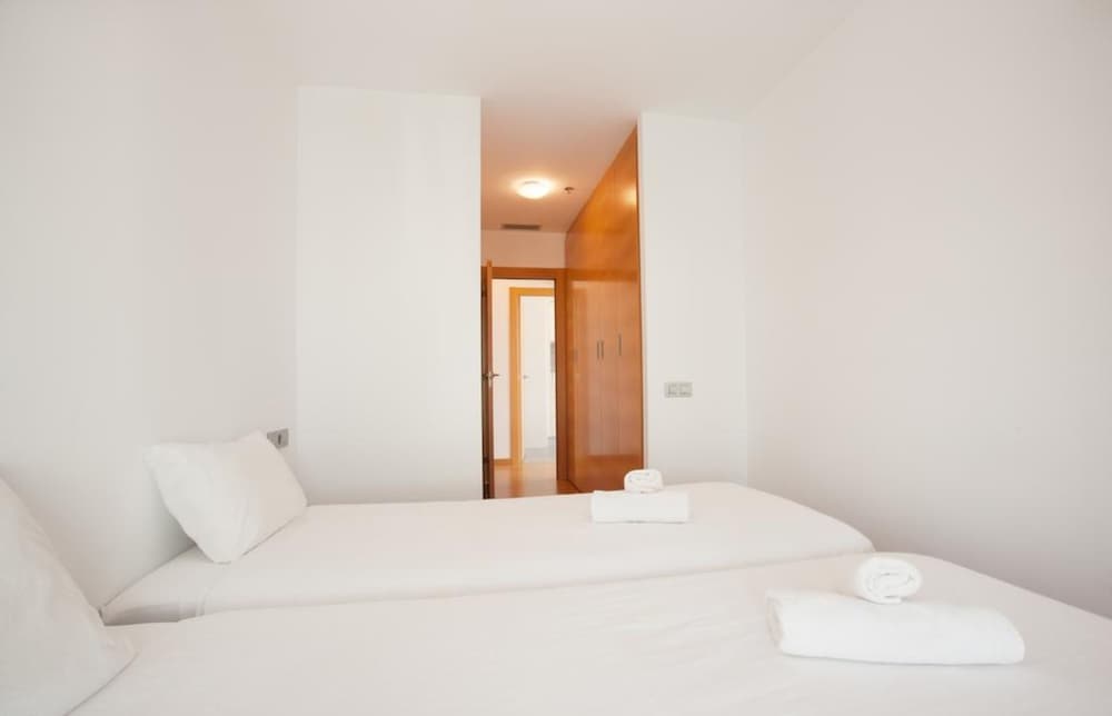 Фото Akira Flats Fira Gran VIA Barcelona