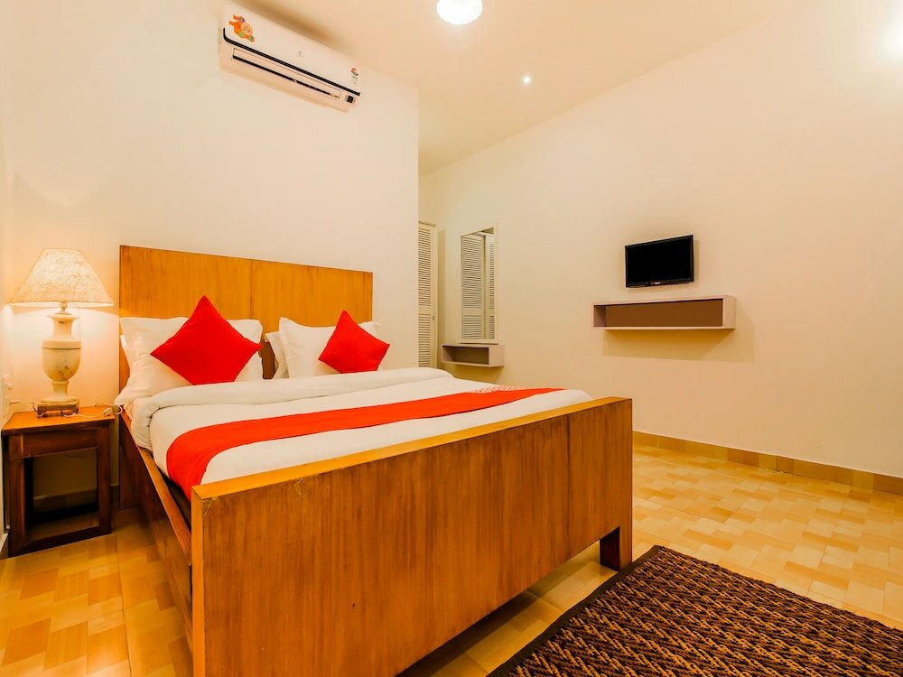 Фото Oyo 22056 Arambol Plaza Beach Resort