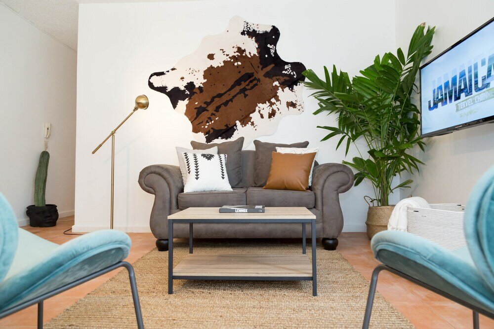 Фото Renovated Apt. Walk to Marley Museum