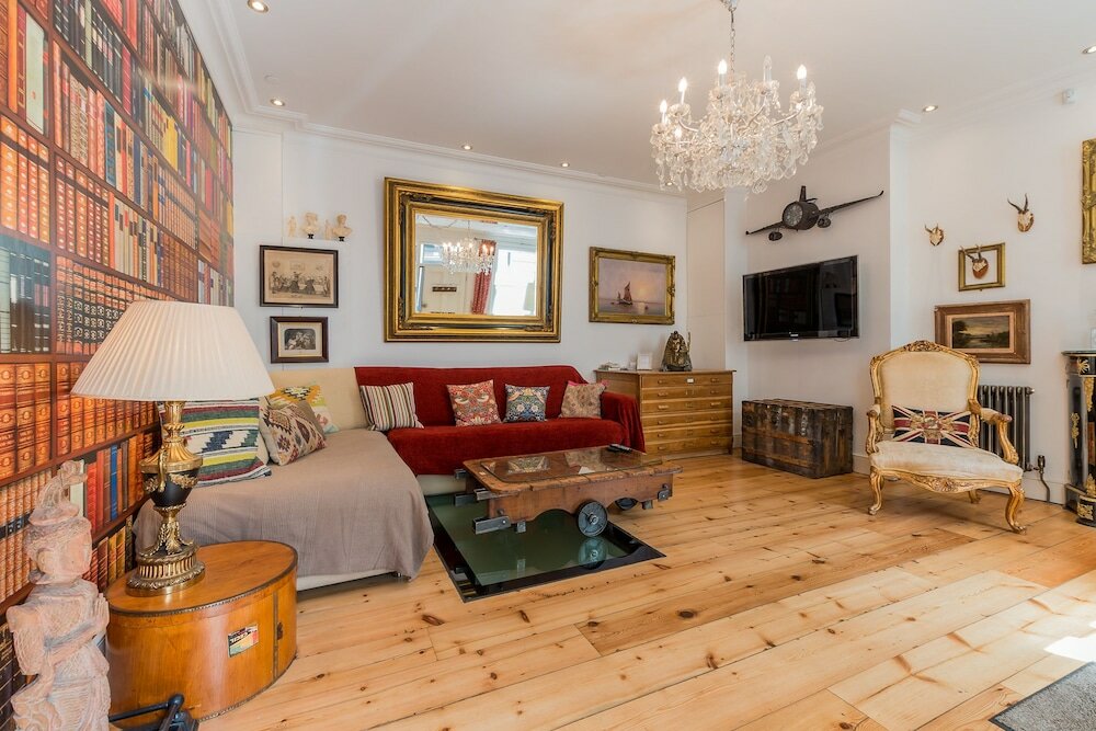 Фото Sherlocks Hidden Home