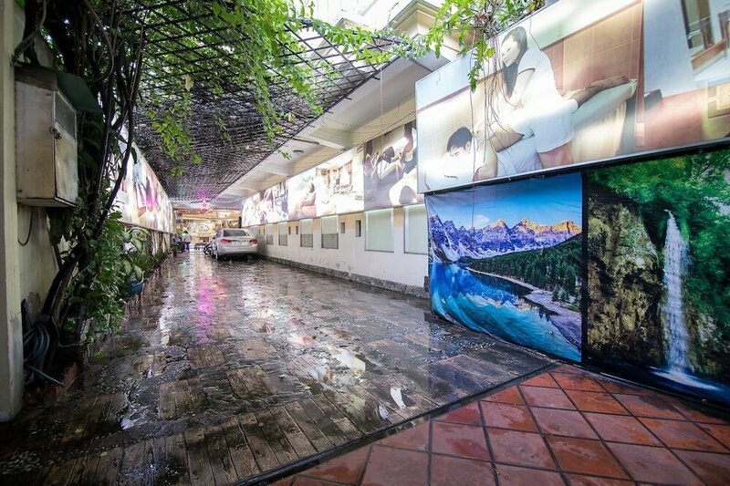 Гостиница RedDoorz near Aeon Mall Tan Phu в Хошимине