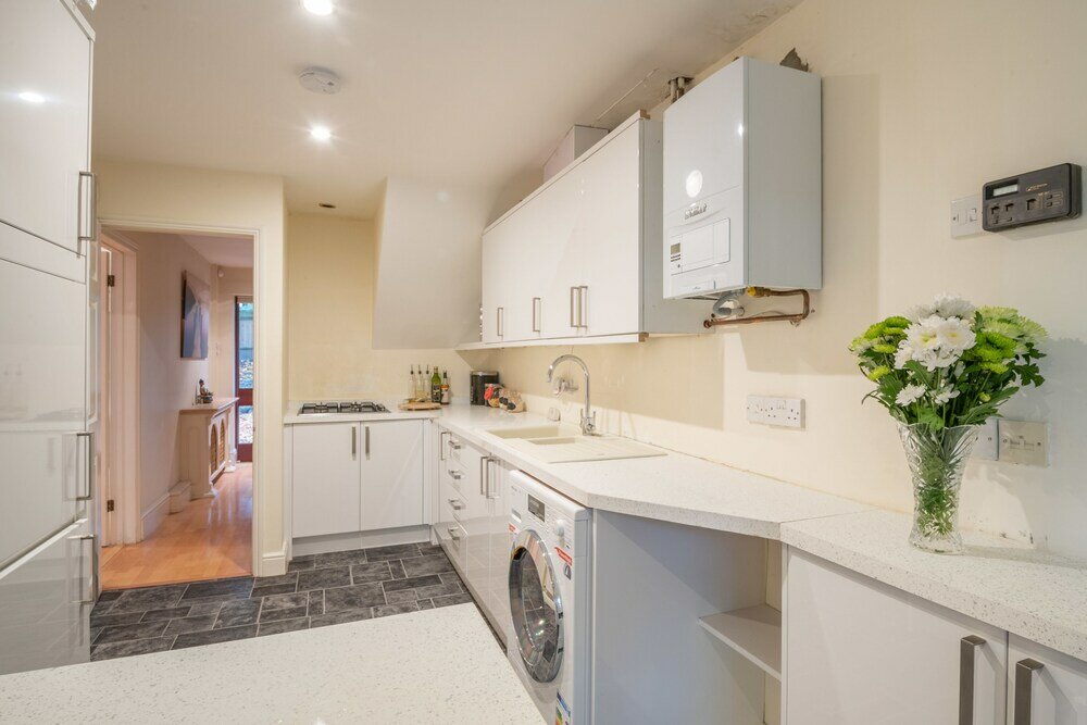 Фото Charming Wimbledon Park Home close to Putney Heath