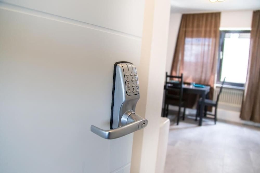 Фото Area24I7 Europaplatz Apartment