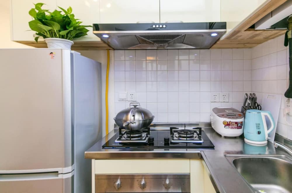 Фото Shanghai Yanshe Huashan Road Branch