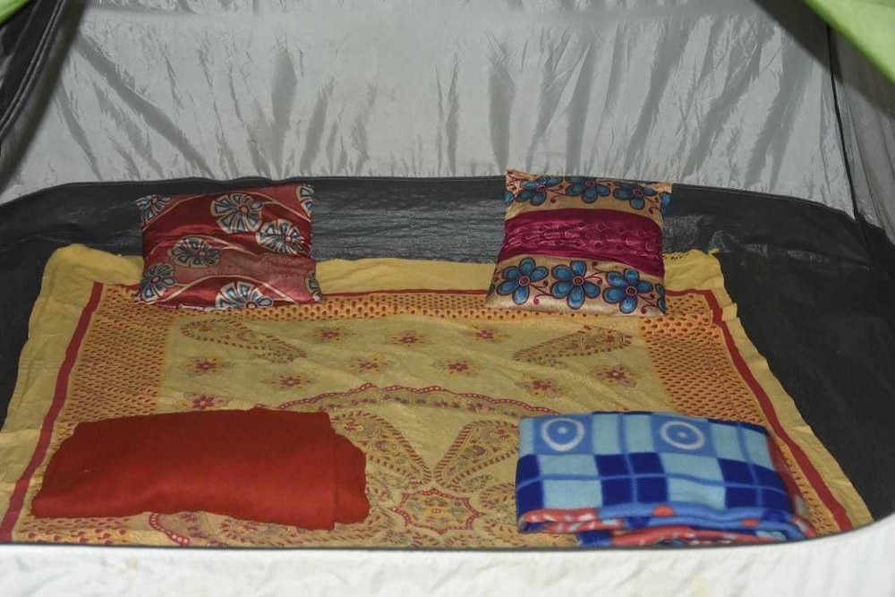 Фото Stay In Pawana Camp
