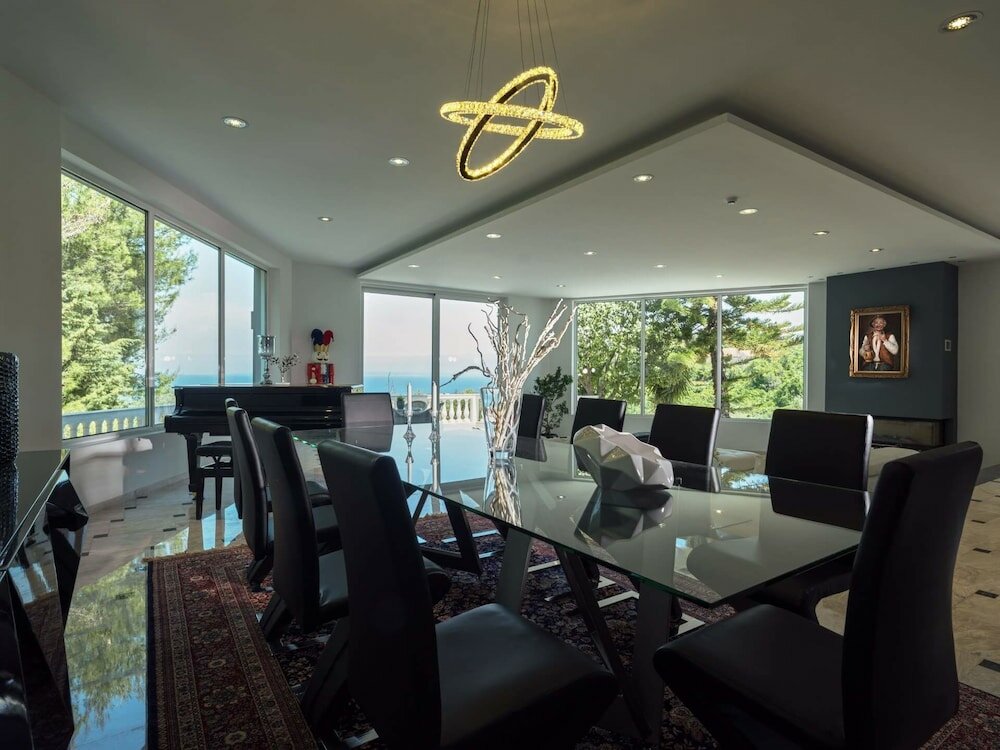 Фото Mont Bleu Luxury Villa