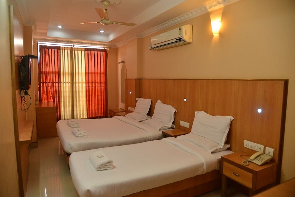 Фото Megha Residency