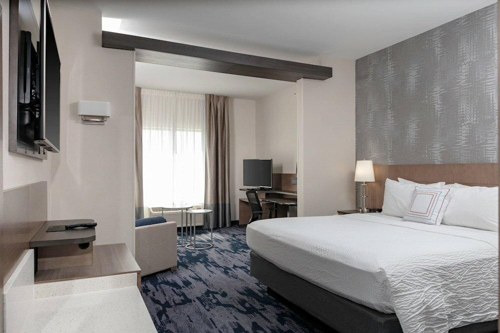 Фото Fairfield Inn & Suites by Marriott Charlotte Pineville