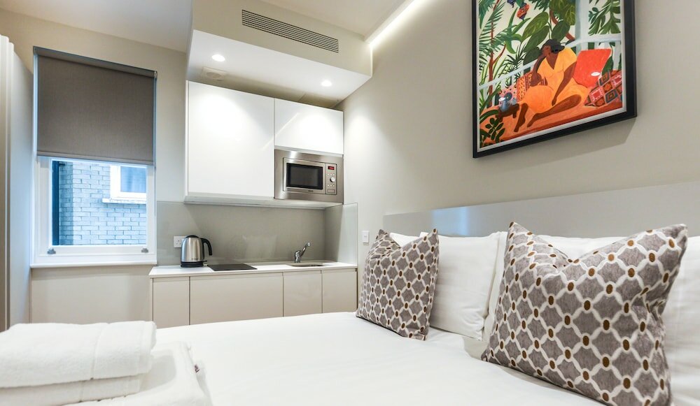 Фото Cromwell Serviced Apartment