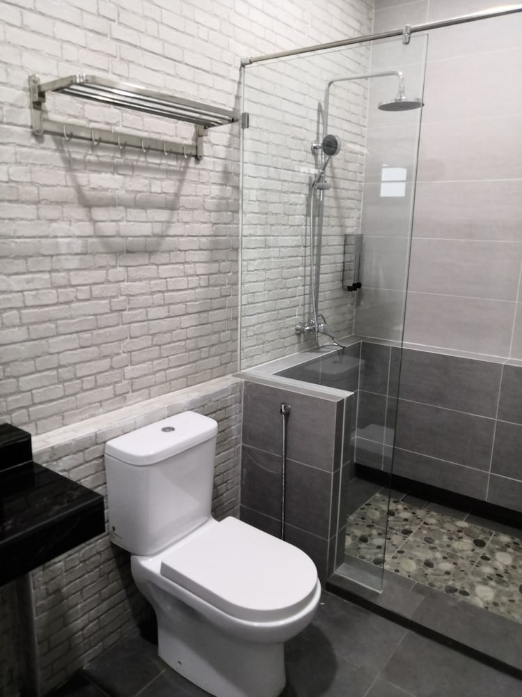 Фото Re - Roomy Stay