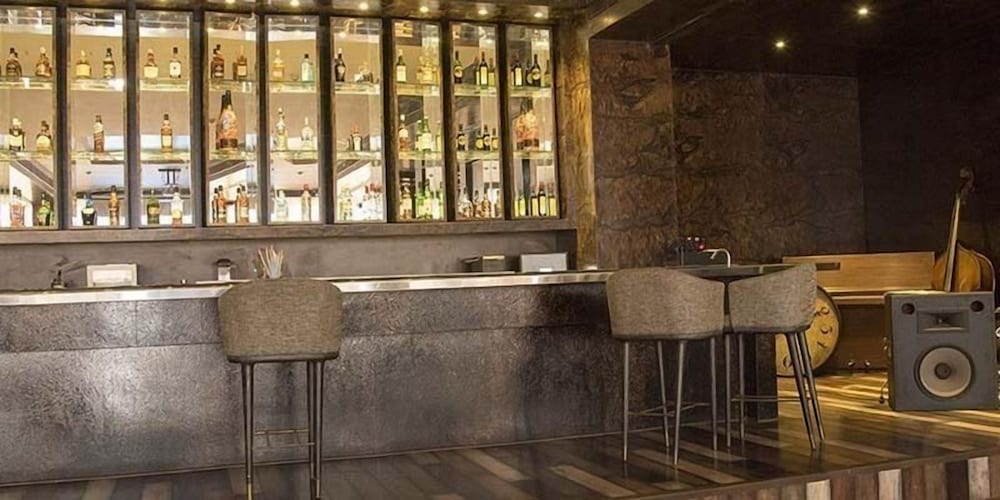 Фото Regenta Central Hotel & Convention Nagpur