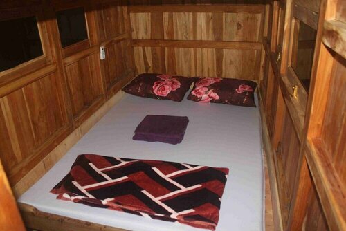 Гостиница Boat Charter Km. Caroline