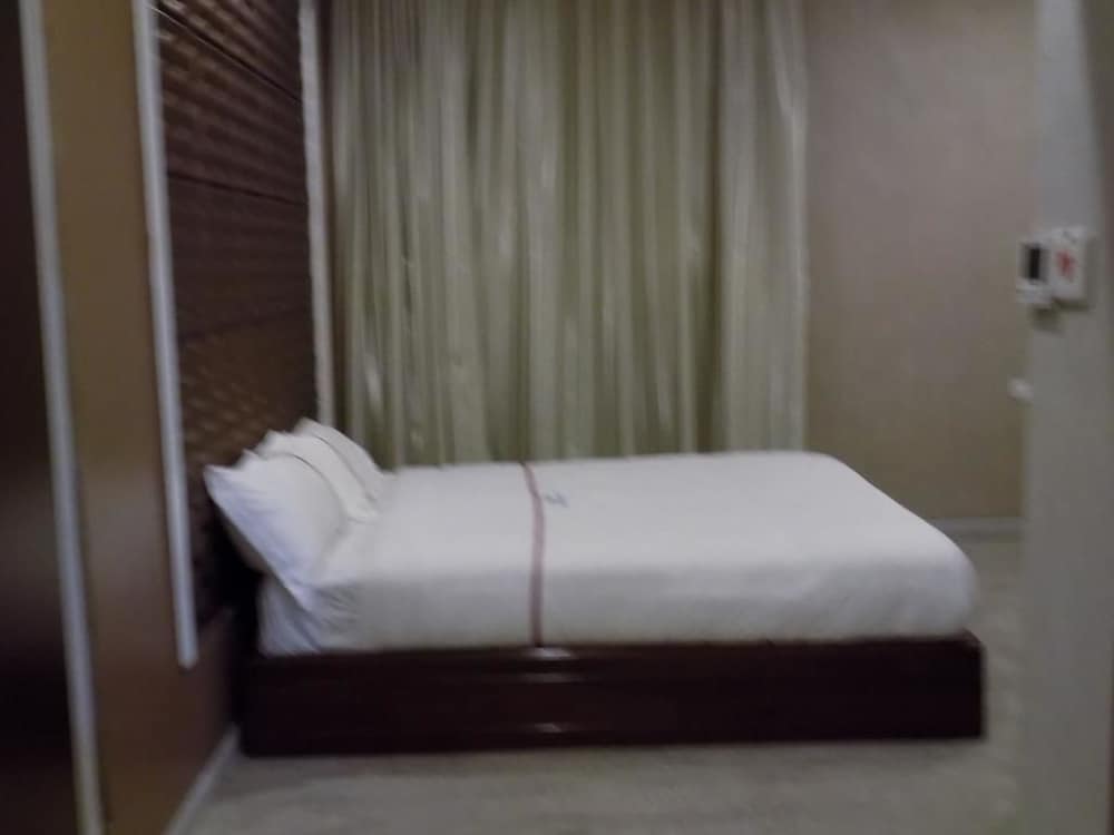 Фото Freedom City Hotel