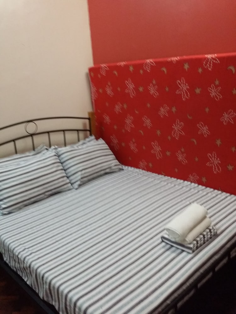 Фото Obaid's Condo in Winland Towers