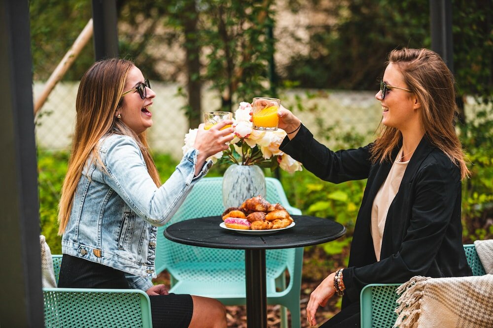 Фото Empirent Garden Suites