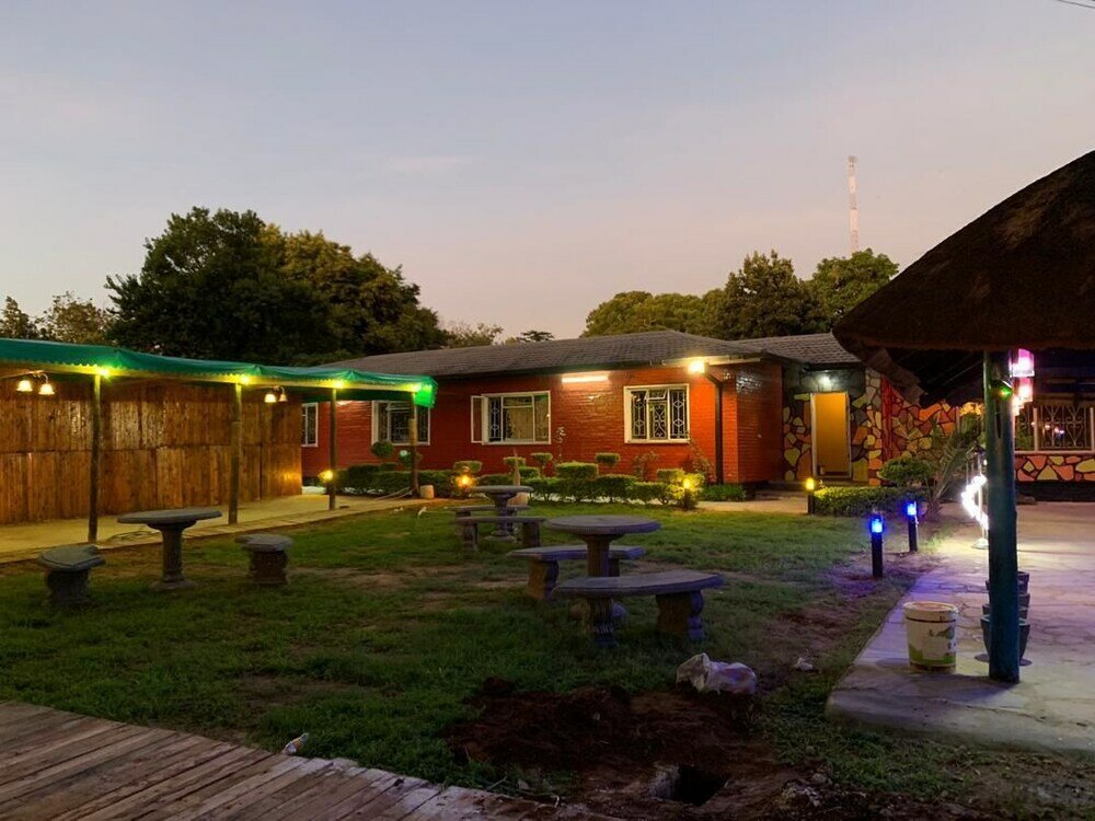 Фото отеля 3