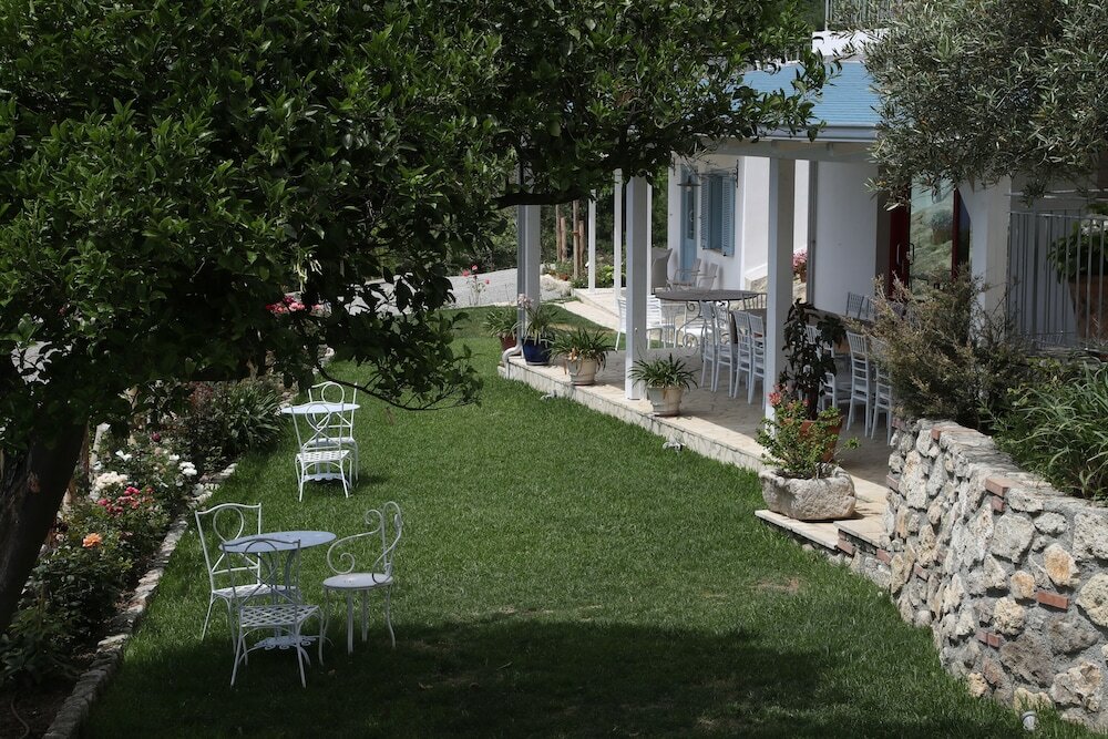 Фото Borgo Rosso di Sera Resort Country Chic