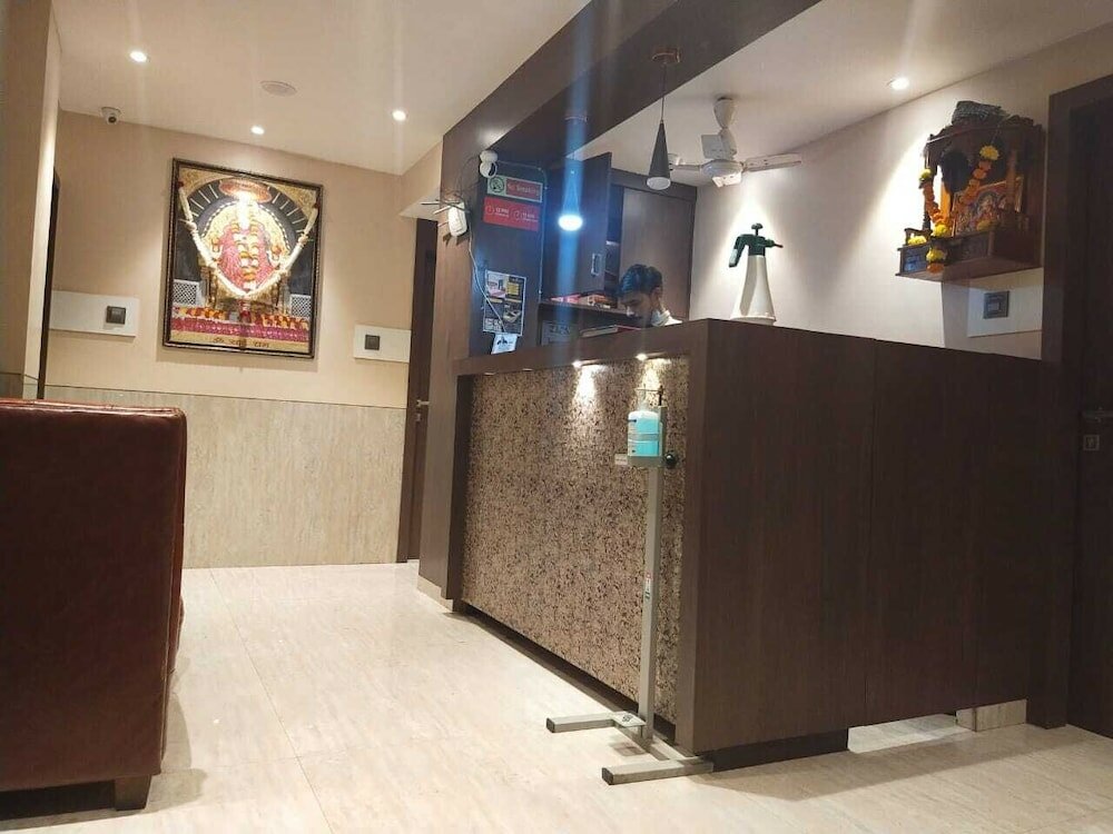 Фото Monarch Express