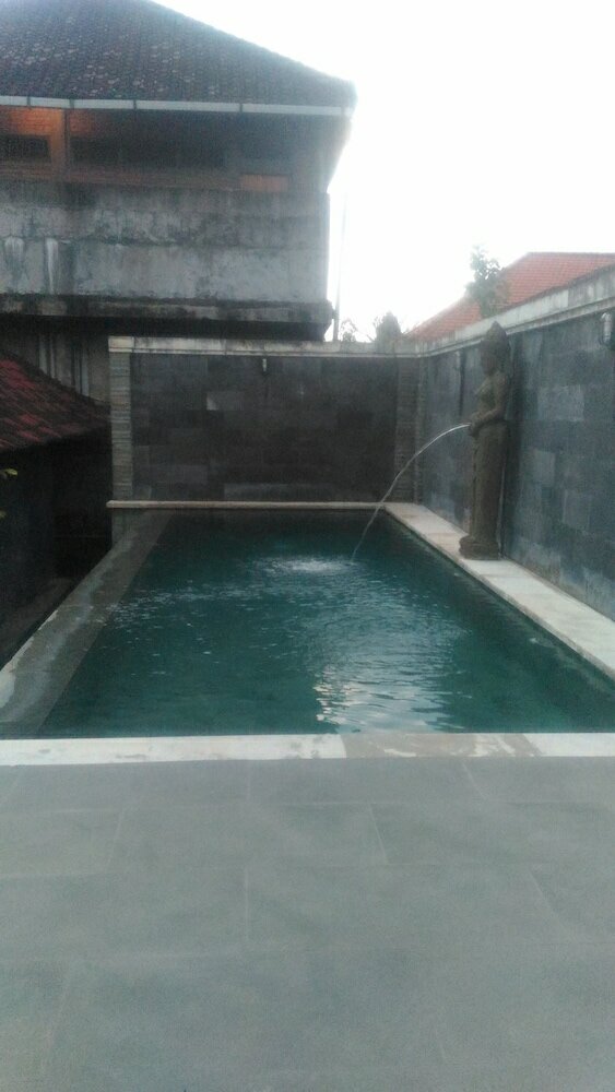 Фото Dewi Antara Homestay