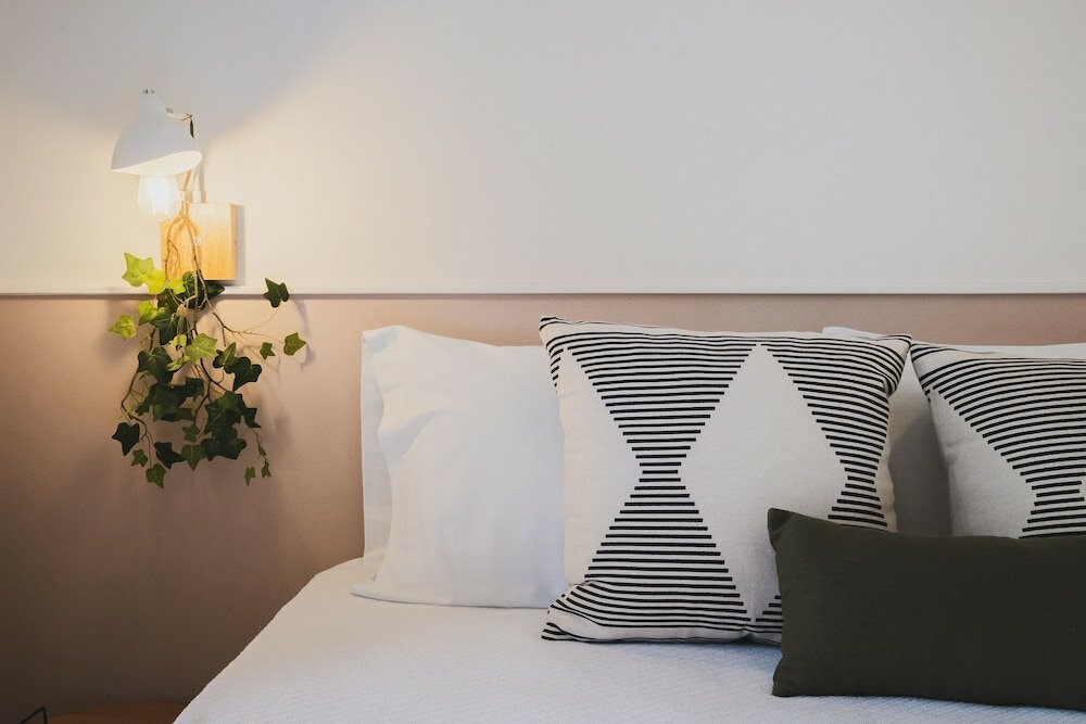 Фото Mid-Century Modern Villa Vintage Charm