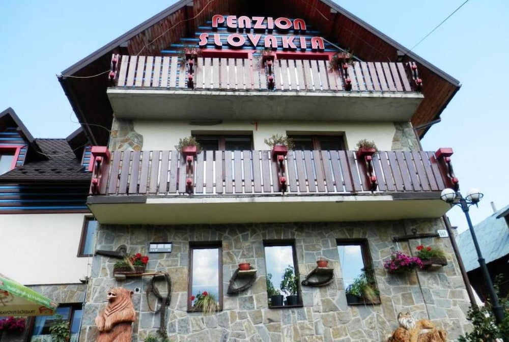 Фото отеля 2